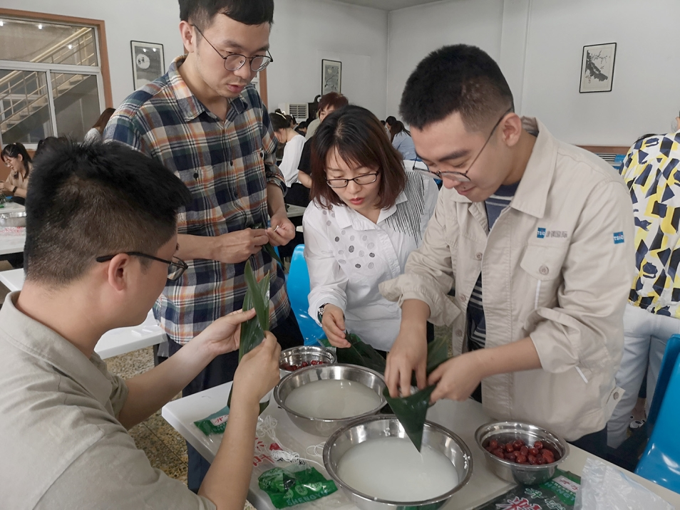 丰满的继牳2理伦片